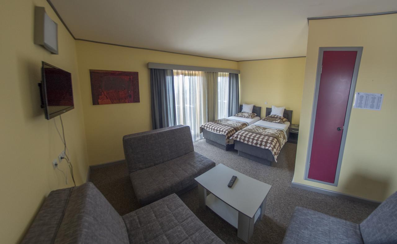 Hotel Vidikovac Nis Ngoại thất bức ảnh