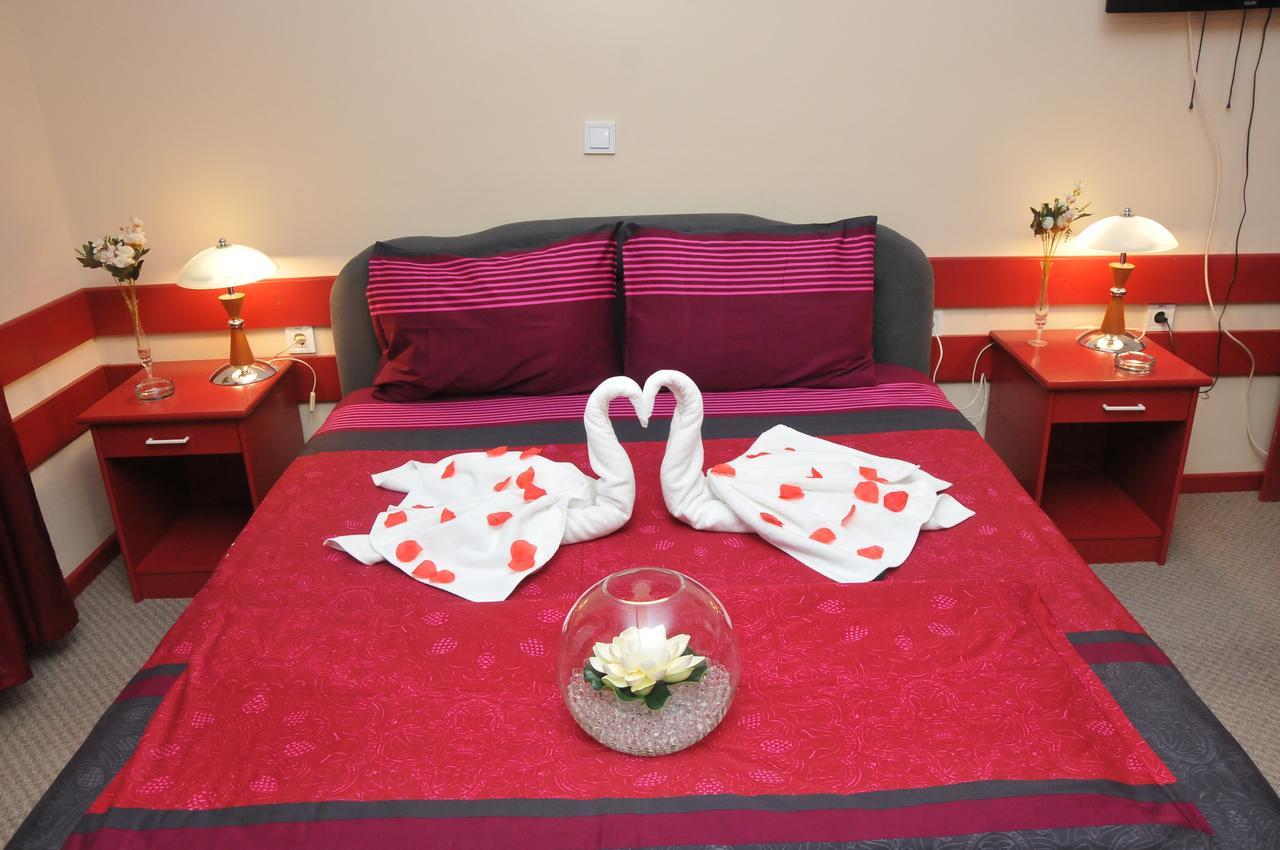 Hotel Vidikovac Nis Ngoại thất bức ảnh