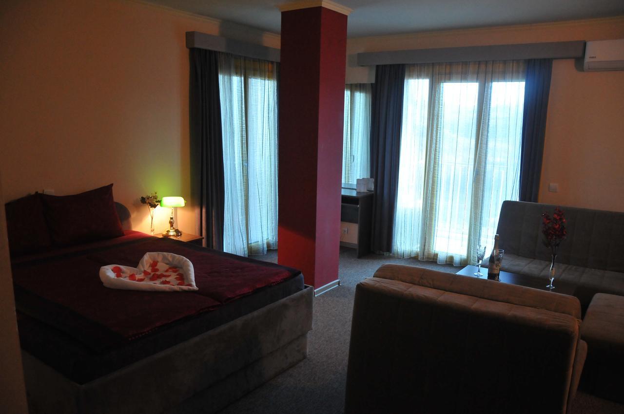 Hotel Vidikovac Nis Ngoại thất bức ảnh